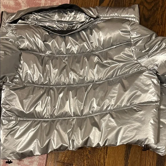 Zara Silver Women's cropped Puffer Jacket - Picture 8 of 8